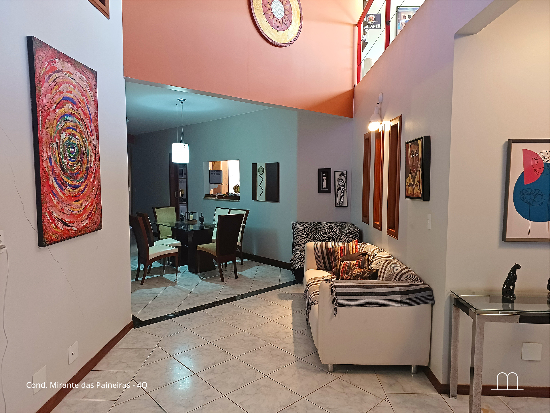 Casa com habite-se, 4Q – 434m²