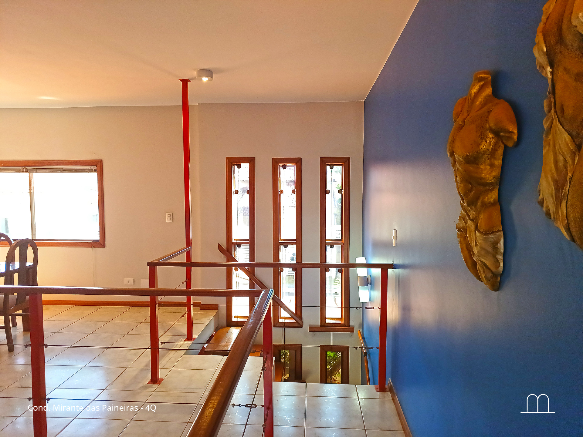 Casa com habite-se, 4Q – 434m²