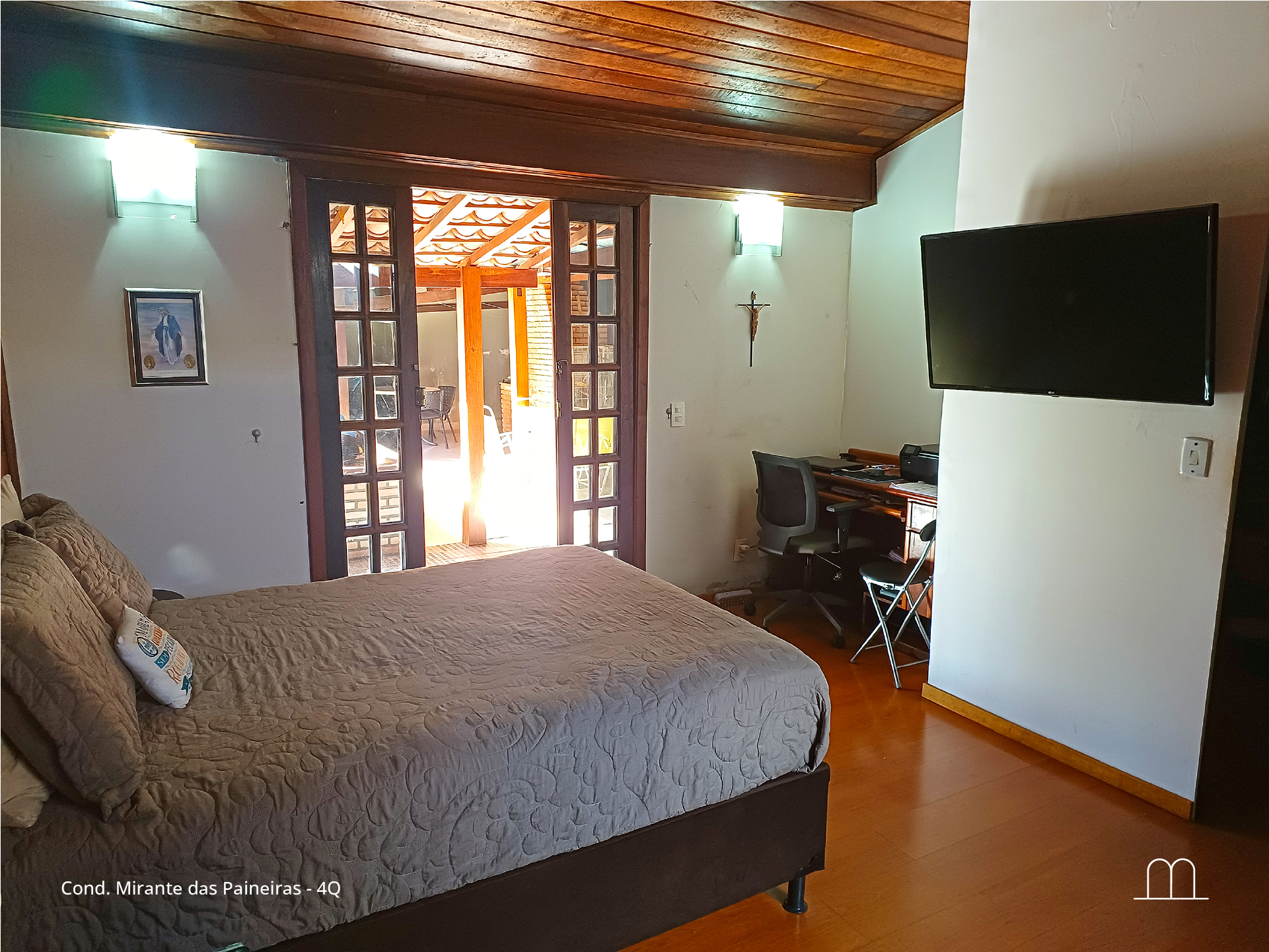 Casa com habite-se, 4Q – 434m²