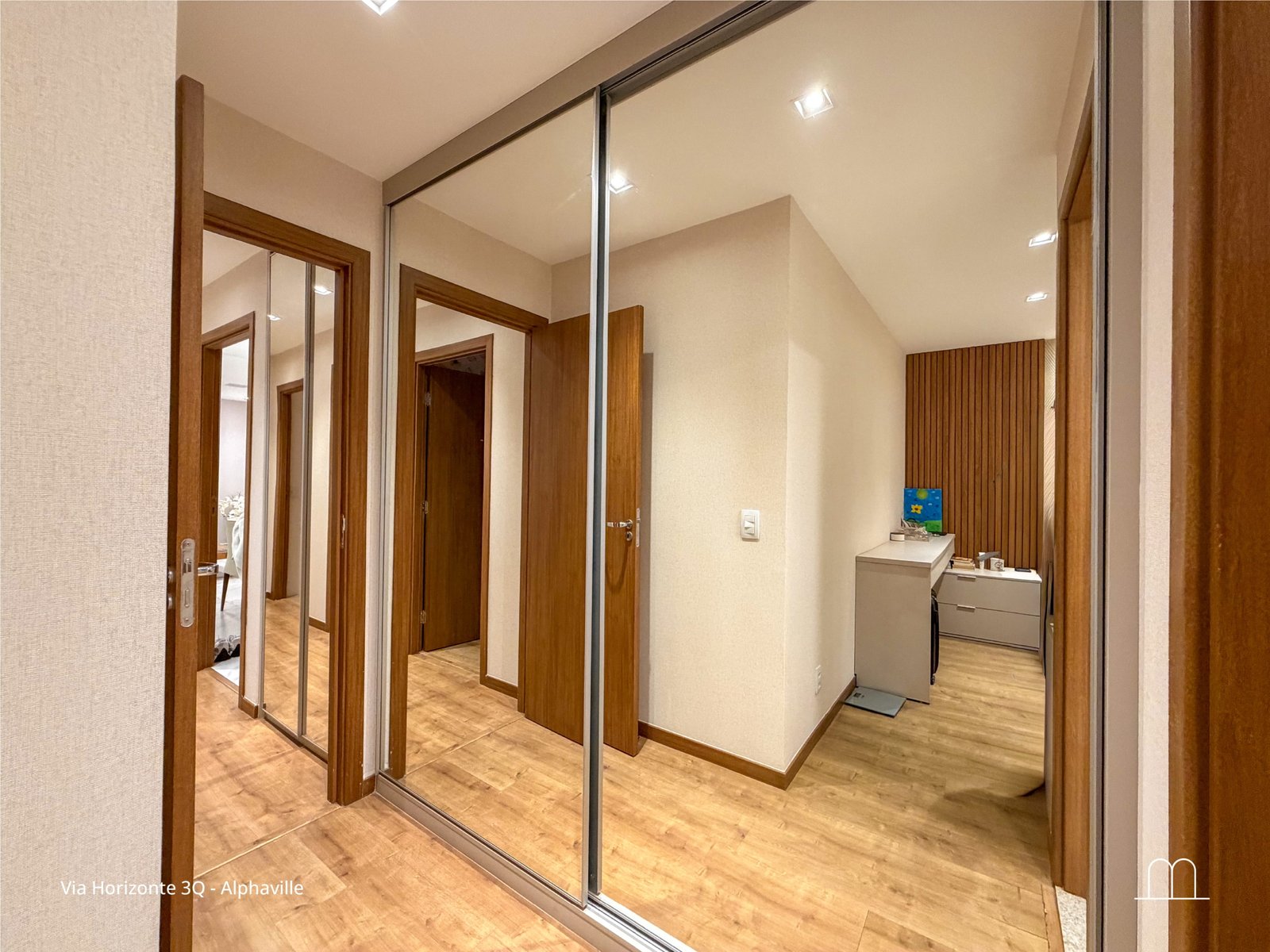 Apartamento Via Horizonte 3Q – Alto Padrão
